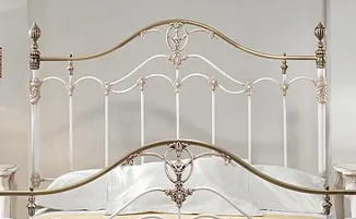 Cabecero de forja modelo Buleria de Peña Vargas