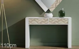Consola moderna lacada